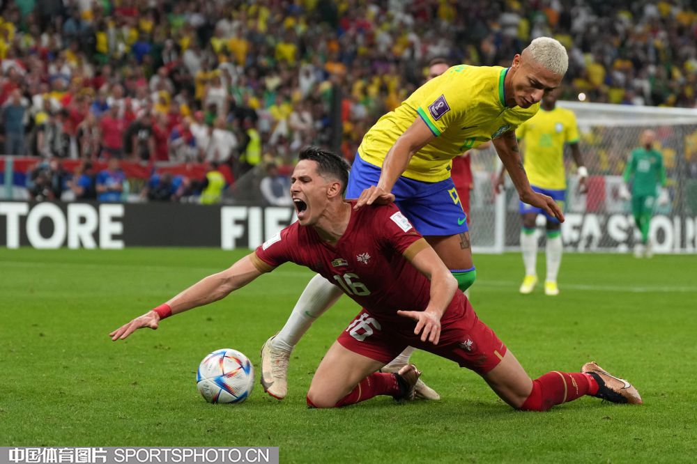 励了更多的 励了更多的